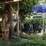 Zwota Ξενοδοχείο 3*